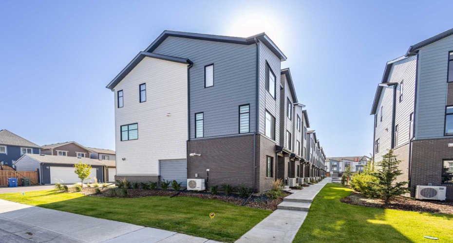 903 Mahogany Boulevard, Calgary, Alberta T3M 3W9, 2 Bedrooms Bedrooms, ,3 BathroomsBathrooms,Residential,For Sale,Mahogany,A2258974