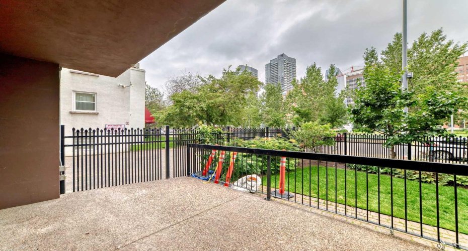 323 13 Avenue, Calgary, Alberta T2R 0K3, 1 Bedroom Bedrooms, ,1 BathroomBathrooms,Residential,For Sale,13,A2248841