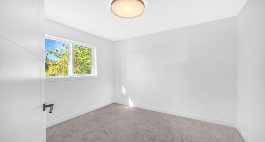 1848 24 Avenue, Calgary, Alberta T2M3T6, 4 Bedrooms Bedrooms, ,4 BathroomsBathrooms,Residential,For Sale,24,A2259247