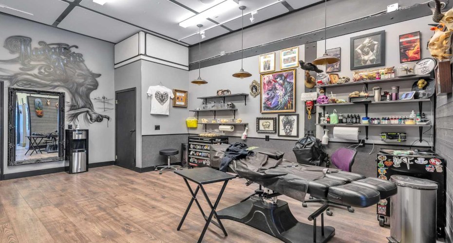 1420 9 Avenue, Calgary, Alberta T2G 0T5, ,Commercial,For Sale,9,A2260417