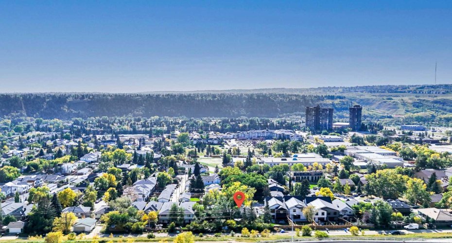 3652 8 Avenue, Calgary, Alberta T2N1E1, 2 Bedrooms Bedrooms, ,1 BathroomBathrooms,Residential,For Sale,8,A2260849