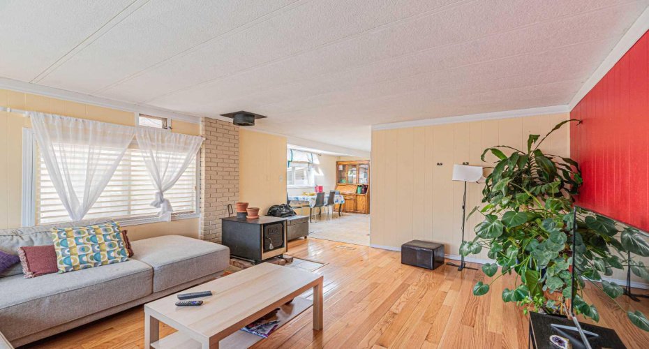 3223 83 Street, Calgary, Alberta T3B 5N1, 1 Bedroom Bedrooms, ,1 BathroomBathrooms,Mobile,For Sale,83,A2255734