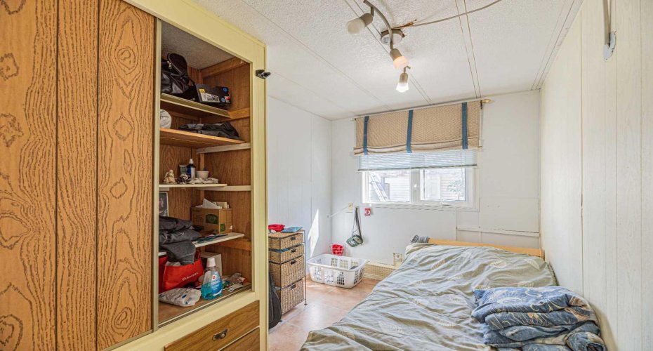 3223 83 Street, Calgary, Alberta T3B 5N1, 1 Bedroom Bedrooms, ,1 BathroomBathrooms,Mobile,For Sale,83,A2255734