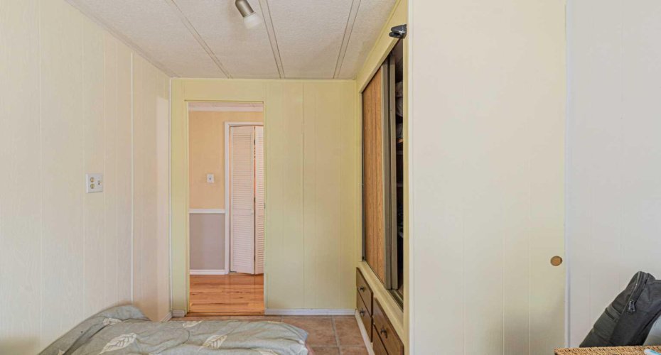 3223 83 Street, Calgary, Alberta T3B 5N1, 1 Bedroom Bedrooms, ,1 BathroomBathrooms,Mobile,For Sale,83,A2255734