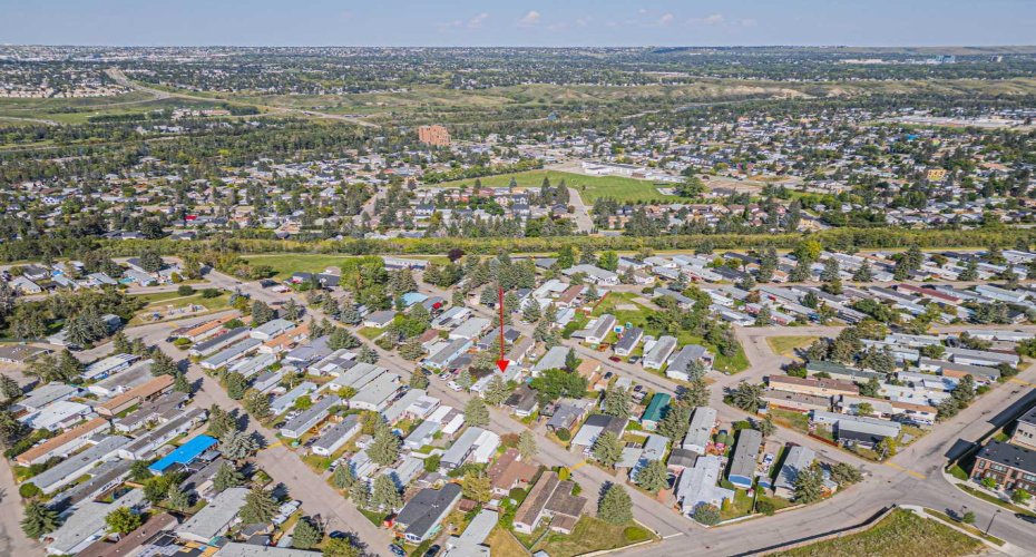 3223 83 Street, Calgary, Alberta T3B 5N1, 1 Bedroom Bedrooms, ,1 BathroomBathrooms,Mobile,For Sale,83,A2255734