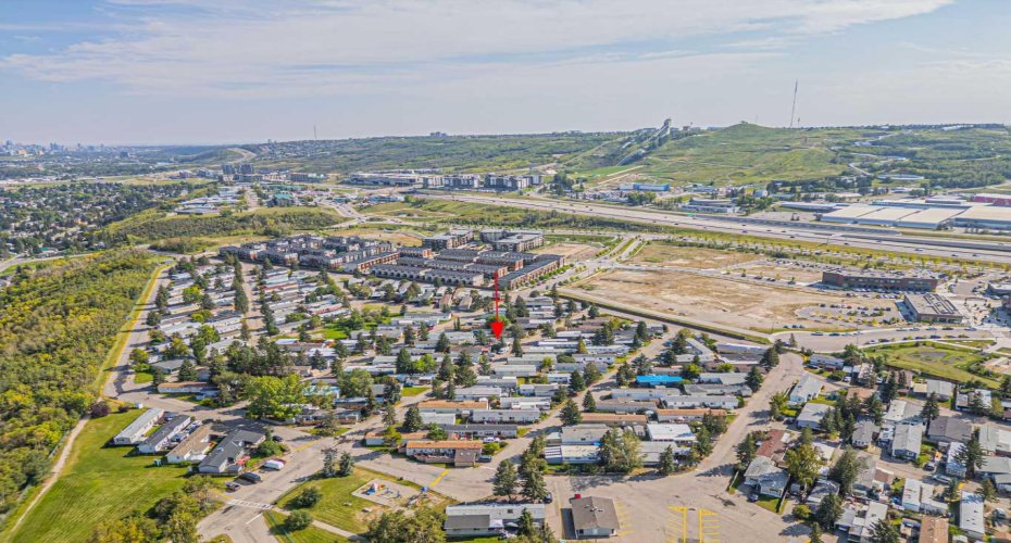 3223 83 Street, Calgary, Alberta T3B 5N1, 1 Bedroom Bedrooms, ,1 BathroomBathrooms,Mobile,For Sale,83,A2255734