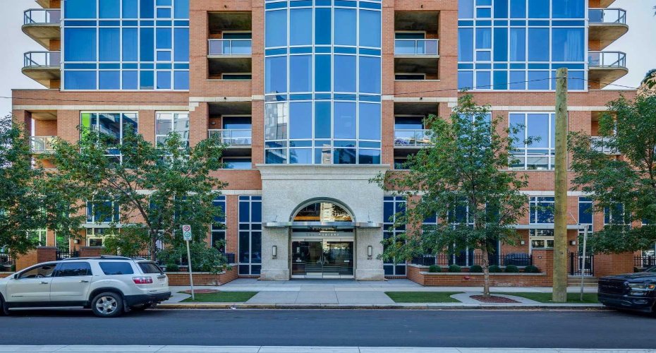 817 15 Avenue, Calgary, Alberta T2R 0H8, 1 Bedroom Bedrooms, ,1 BathroomBathrooms,Residential,For Sale,15,A2261279