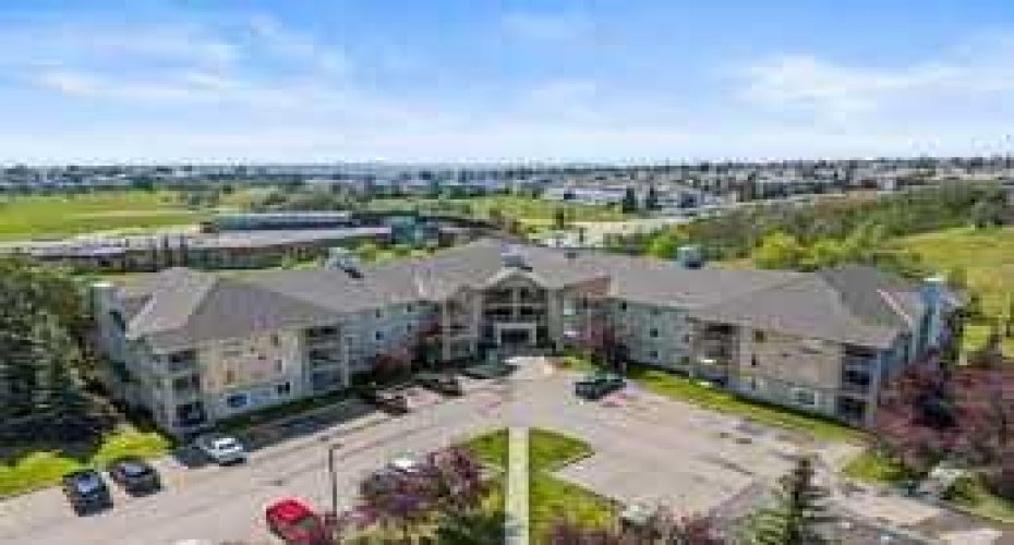 1000 Citadel Meadow Point, Calgary, Alberta T3G 5N5, 2 Bedrooms Bedrooms, ,1 BathroomBathrooms,Residential,For Sale,Citadel Meadow,A2261523