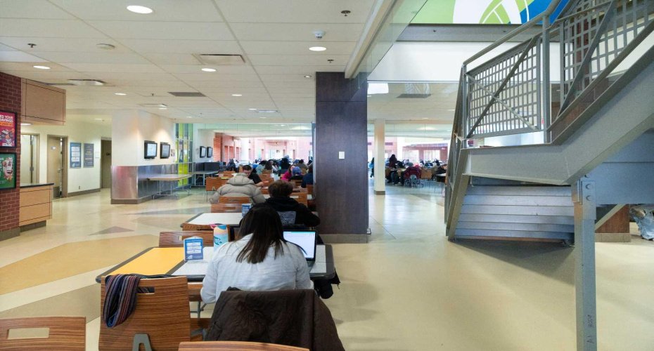 4825 Mount Royal Gate, Calgary, Alberta T3E 6K6, ,Commercial,For Lease,Mount Royal,A2261538