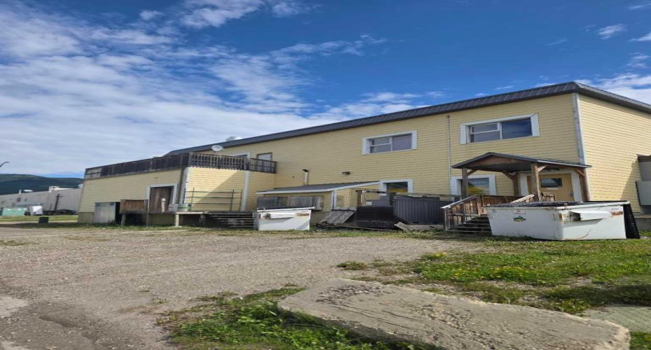 1800 Pine Plaza, Grande Cache, Alberta T0E 0Y0, ,Commercial,For Sale,Pine Plaza,A2261611