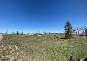 102 2 Avenue, Youngstown, Alberta T0J 3P0, ,Commercial,For Sale,2,A2201103