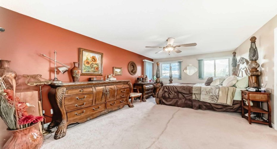 983 Woodbine Boulevard, Calgary, Alberta T2W 4A7, 4 Bedrooms Bedrooms, ,3 BathroomsBathrooms,Residential,For Sale,Woodbine,A2255928