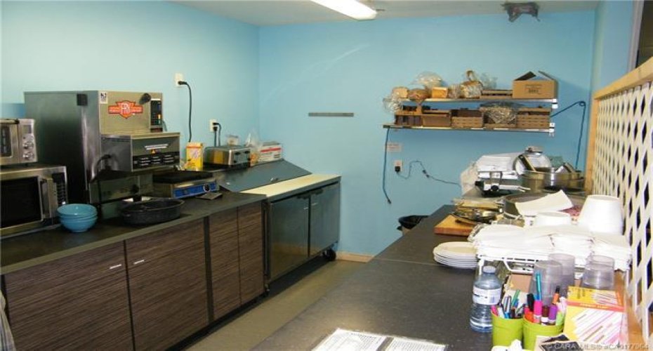 4706 43 Avenue, Forestburg, Alberta T0B 1N0, ,Commercial,For Sale,43,CA0177964
