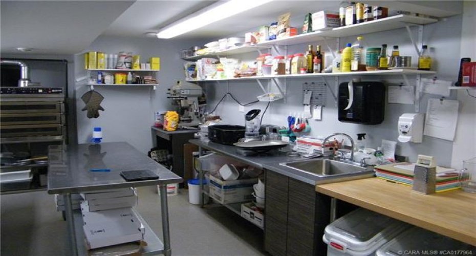 4706 43 Avenue, Forestburg, Alberta T0B 1N0, ,Commercial,For Sale,43,CA0177964