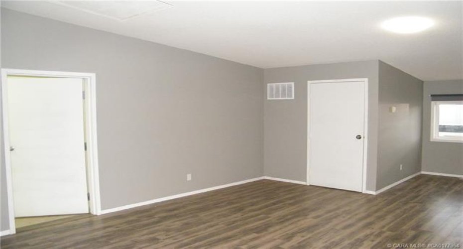 4706 43 Avenue, Forestburg, Alberta T0B 1N0, ,Commercial,For Sale,43,CA0177964