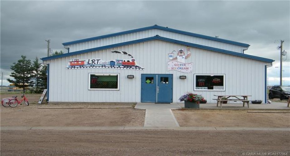 4706 43 Avenue, Forestburg, Alberta T0B 1N0, ,Commercial,For Sale,43,CA0177964