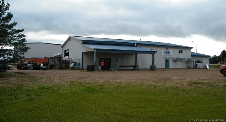 4706 43 Avenue, Forestburg, Alberta T0B 1N0, ,Commercial,For Sale,43,CA0177964
