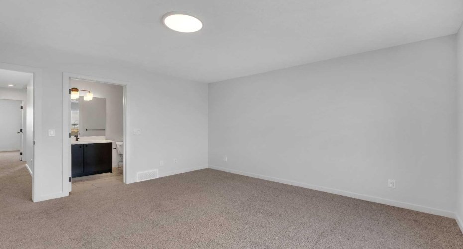 1497 Rangeview Drive, Calgary, Alberta T3S 0K5, 4 Bedrooms Bedrooms, ,4 BathroomsBathrooms,Residential,For Sale,Rangeview,A2261439