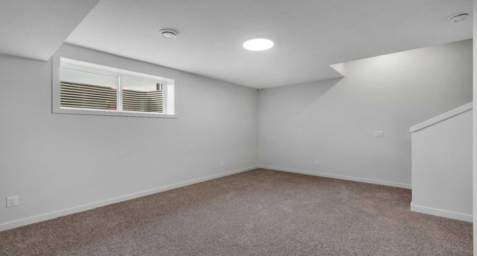 1497 Rangeview Drive, Calgary, Alberta T3S 0K5, 4 Bedrooms Bedrooms, ,4 BathroomsBathrooms,Residential,For Sale,Rangeview,A2261439