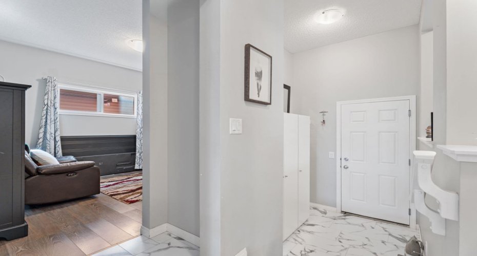 178 Buckskin Way, Cochrane, Alberta T4C2R7, 4 Bedrooms Bedrooms, ,4 BathroomsBathrooms,Residential,For Sale,Buckskin,A2261663