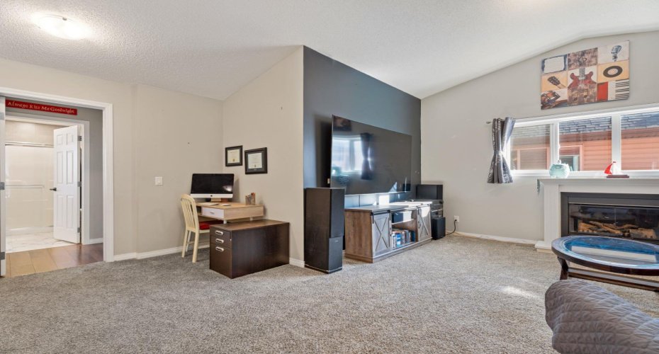 178 Buckskin Way, Cochrane, Alberta T4C2R7, 4 Bedrooms Bedrooms, ,4 BathroomsBathrooms,Residential,For Sale,Buckskin,A2261663