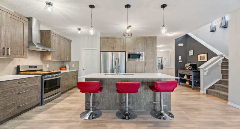 178 Buckskin Way, Cochrane, Alberta T4C2R7, 4 Bedrooms Bedrooms, ,4 BathroomsBathrooms,Residential,For Sale,Buckskin,A2261663