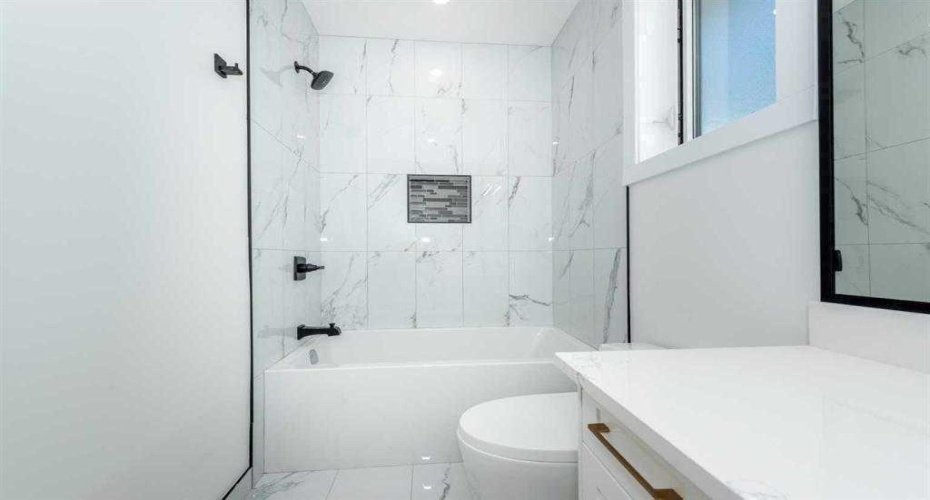 105 Hartford Road, Calgary, Alberta T2K2A7, 4 Bedrooms Bedrooms, ,4 BathroomsBathrooms,Residential,For Sale,Hartford,A2261195