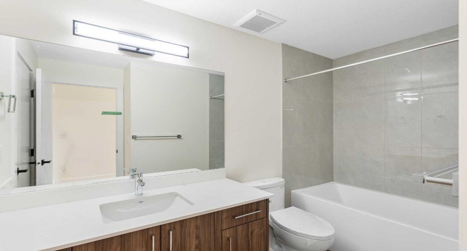 156 Park Street, Cochrane, Alberta T4C 2B8, 3 Bedrooms Bedrooms, ,2 BathroomsBathrooms,Residential,For Sale,Park,A2262631