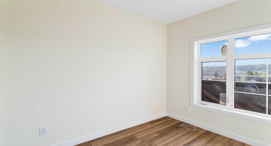 156 Park Street, Cochrane, Alberta T4C 2B8, 3 Bedrooms Bedrooms, ,2 BathroomsBathrooms,Residential,For Sale,Park,A2262631