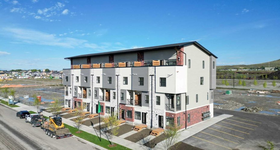 156 Park Street, Cochrane, Alberta T4C 2B8, 3 Bedrooms Bedrooms, ,2 BathroomsBathrooms,Residential,For Sale,Park,A2262631