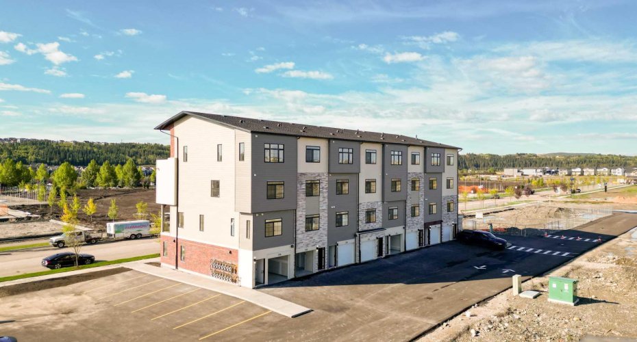 156 Park Street, Cochrane, Alberta T4C 2B8, 3 Bedrooms Bedrooms, ,2 BathroomsBathrooms,Residential,For Sale,Park,A2262631