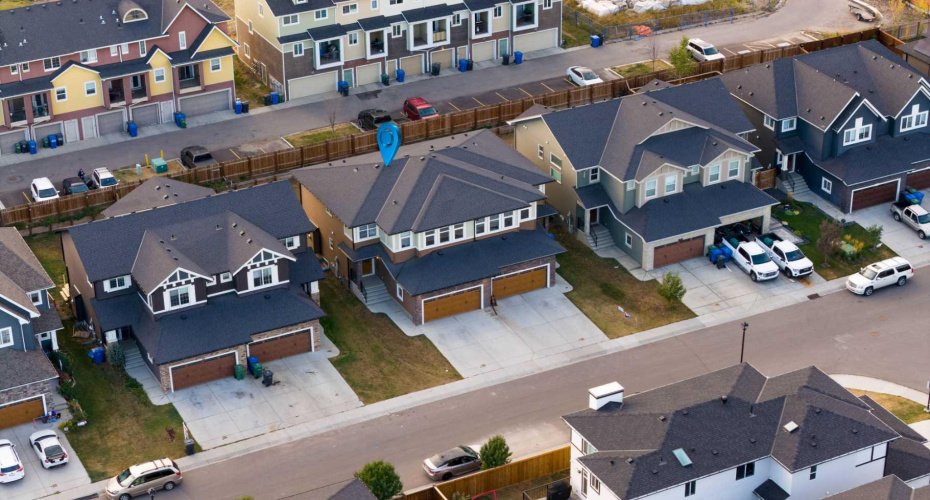 243 Kinniburgh Road, Chestermere, Alberta T1X0Y7, 3 Bedrooms Bedrooms, ,3 BathroomsBathrooms,Residential,For Sale,Kinniburgh,A2262693