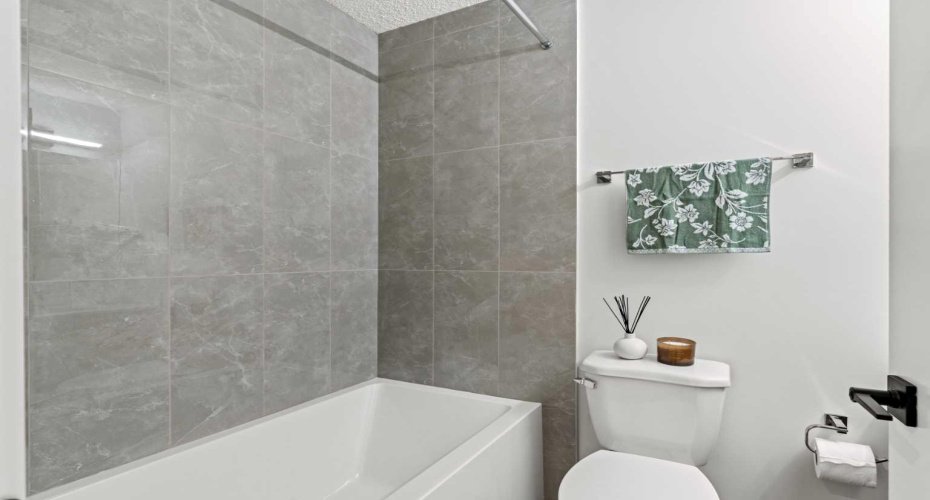 156 Park Street, Cochrane, Alberta T4C 2B8, 3 Bedrooms Bedrooms, ,2 BathroomsBathrooms,Residential,For Sale,Park,A2262705