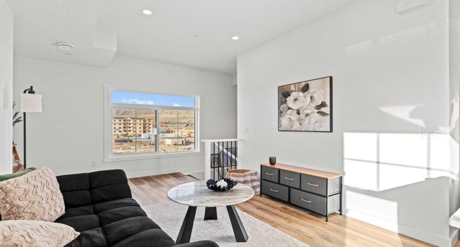 156 Park Street, Cochrane, Alberta T4C 2B8, 3 Bedrooms Bedrooms, ,2 BathroomsBathrooms,Residential,For Sale,Park,A2262705