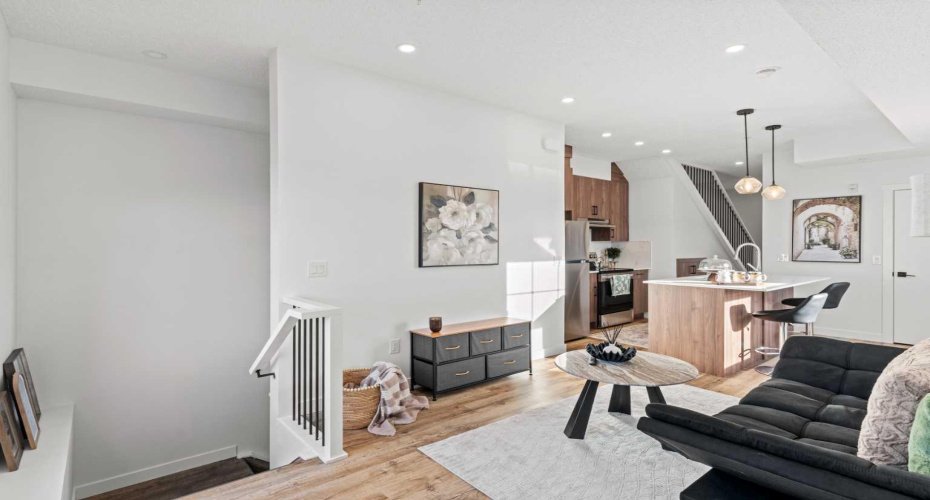 156 Park Street, Cochrane, Alberta T4C 2B8, 3 Bedrooms Bedrooms, ,2 BathroomsBathrooms,Residential,For Sale,Park,A2262705