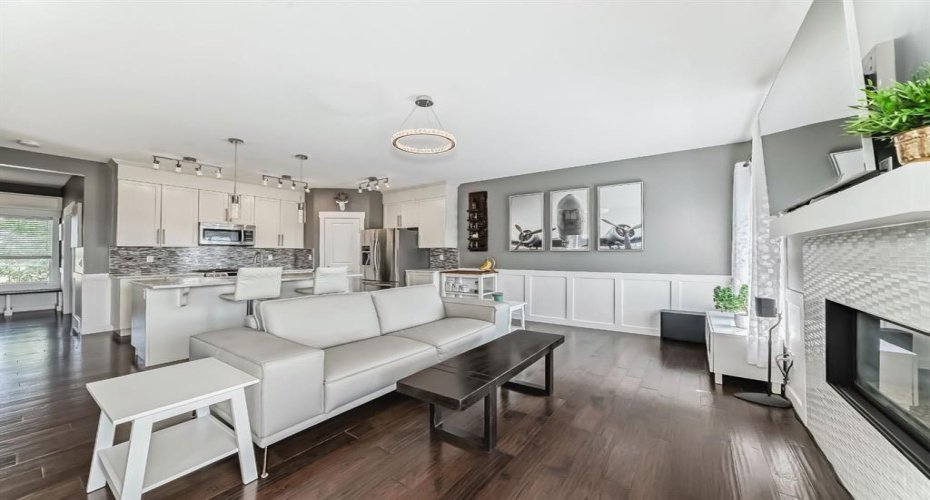 288 Rainbow Falls Green, Chestermere, Alberta T1X 0S4, 4 Bedrooms Bedrooms, ,4 BathroomsBathrooms,Residential,For Sale,Rainbow Falls,A2262855