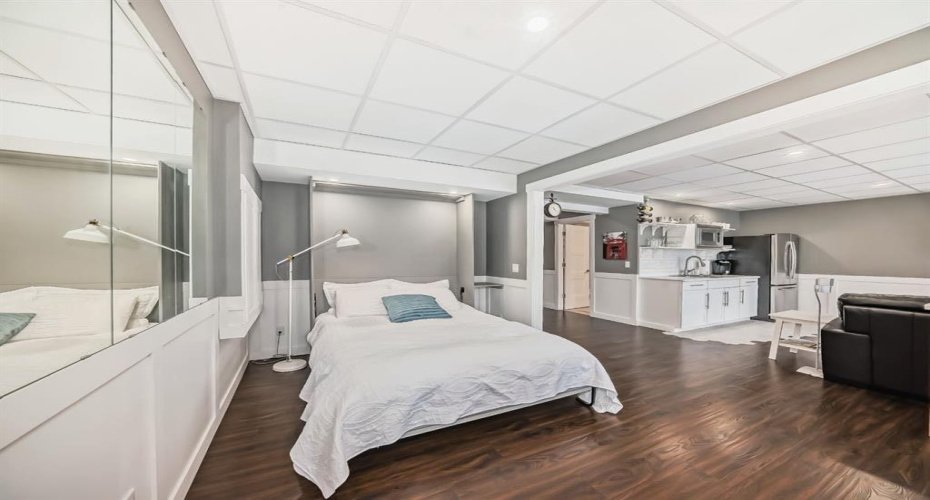 288 Rainbow Falls Green, Chestermere, Alberta T1X 0S4, 4 Bedrooms Bedrooms, ,4 BathroomsBathrooms,Residential,For Sale,Rainbow Falls,A2262855