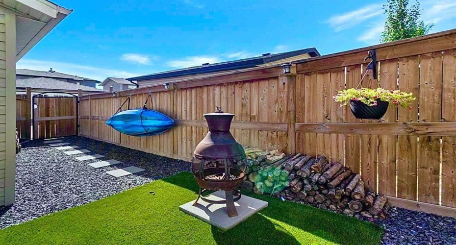 288 Rainbow Falls Green, Chestermere, Alberta T1X 0S4, 4 Bedrooms Bedrooms, ,4 BathroomsBathrooms,Residential,For Sale,Rainbow Falls,A2262855