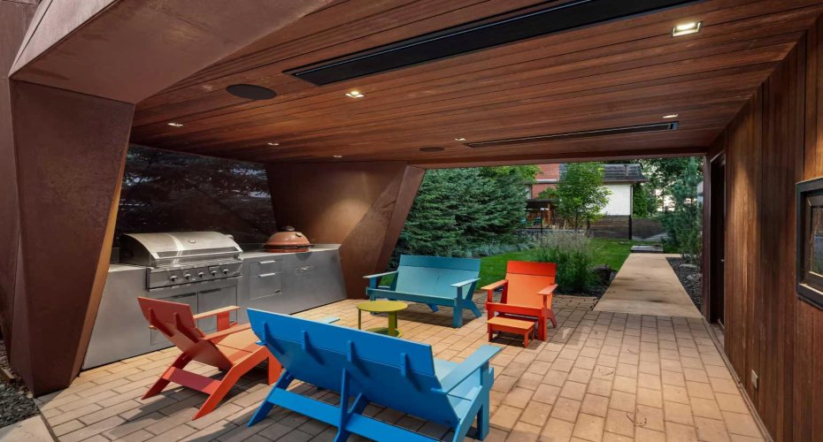 1308 Montreal Avenue, Calgary, Alberta T2T0Z6, 5 Bedrooms Bedrooms, ,4 BathroomsBathrooms,Residential,For Sale,Montreal,A2255661