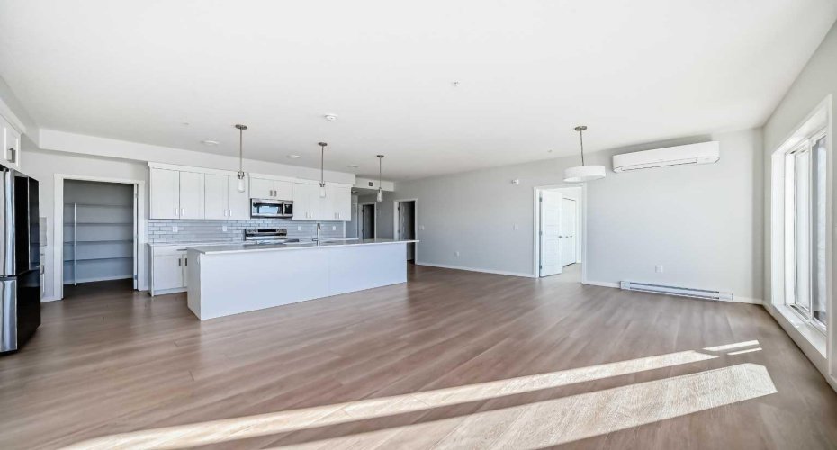 42 Cranbrook Gardens, Calgary, Alberta T3M 3N9, 3 Bedrooms Bedrooms, ,2 BathroomsBathrooms,Residential,For Sale,Cranbrook,A2263615