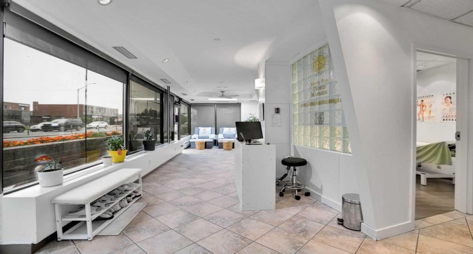 1330 12 Avenue, Calgary, Alberta T3C 0P5, ,Commercial,For Lease,12,A2256771