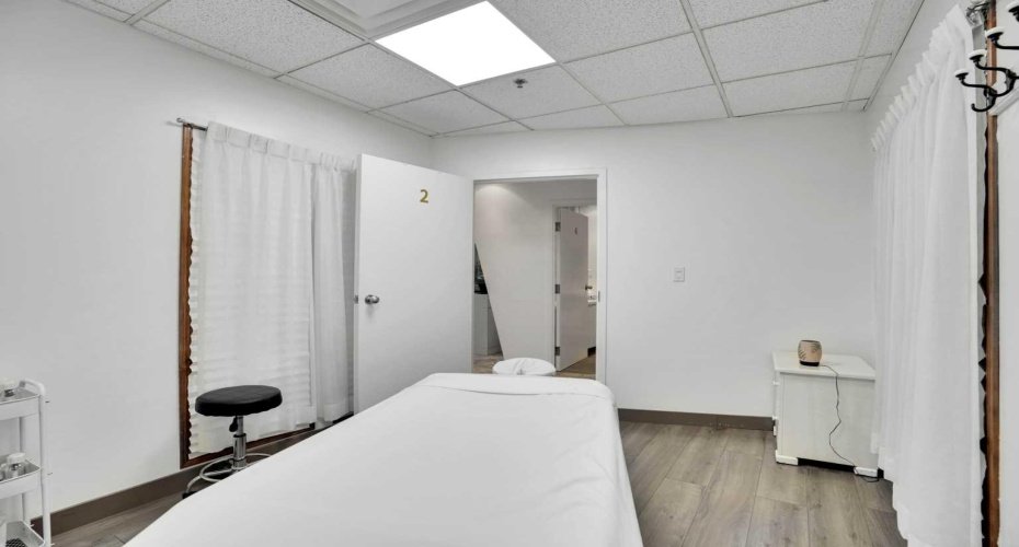 1330 12 Avenue, Calgary, Alberta T3C 0P5, ,Commercial,For Lease,12,A2256771