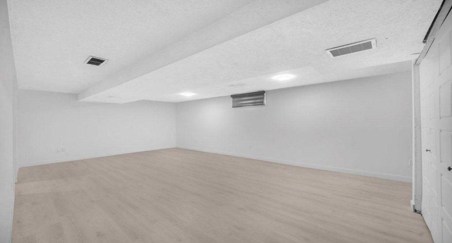 159 Falwood Way, Calgary, Alberta T3J 1A8, 5 Bedrooms Bedrooms, ,2 BathroomsBathrooms,Residential,For Sale,Falwood,A2264738