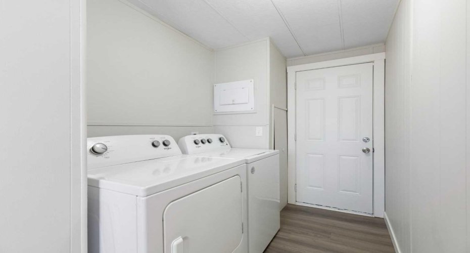 6220 17 Avenue, Calgary, Alberta T2A 0W6, 2 Bedrooms Bedrooms, ,1 BathroomBathrooms,Mobile,For Sale,17,A2259576