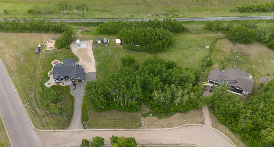 Lot 8 44 Avenue Close, Alix, Alberta T0C 0B0, ,Land,For Sale,44,A2106672