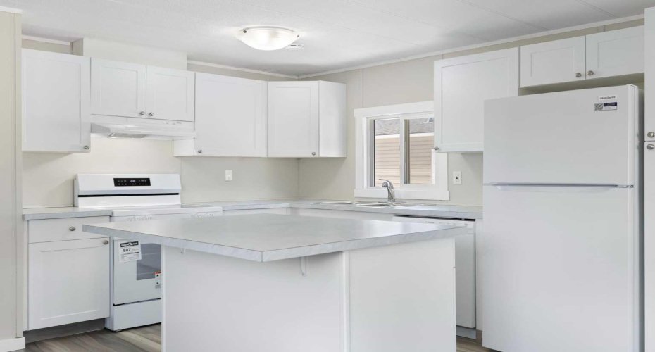 6220 17 Avenue, Calgary, Alberta T2A 0W6, 2 Bedrooms Bedrooms, ,1 BathroomBathrooms,Mobile,For Sale,17,A2259593