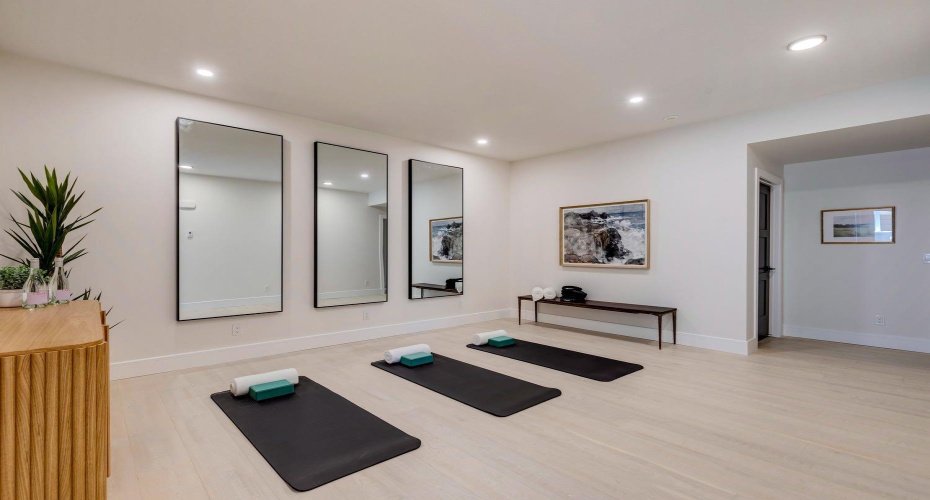 8 Calais Lane, Calgary, Alberta T3E 7K1, 2 Bedrooms Bedrooms, ,3 BathroomsBathrooms,Residential,For Sale,Calais,A2265048