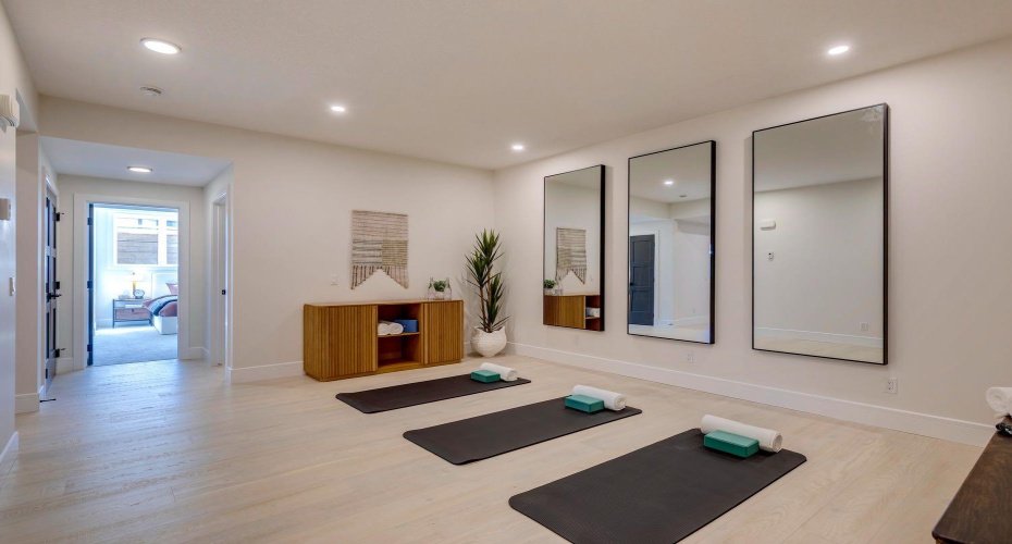 8 Calais Lane, Calgary, Alberta T3E 7K1, 2 Bedrooms Bedrooms, ,3 BathroomsBathrooms,Residential,For Sale,Calais,A2265048