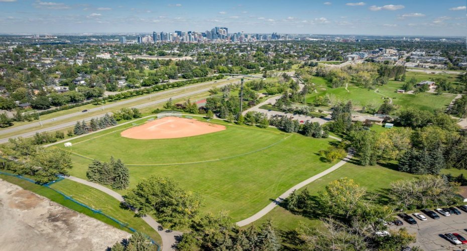 8 Calais Lane, Calgary, Alberta T3E 7K1, 2 Bedrooms Bedrooms, ,3 BathroomsBathrooms,Residential,For Sale,Calais,A2265048