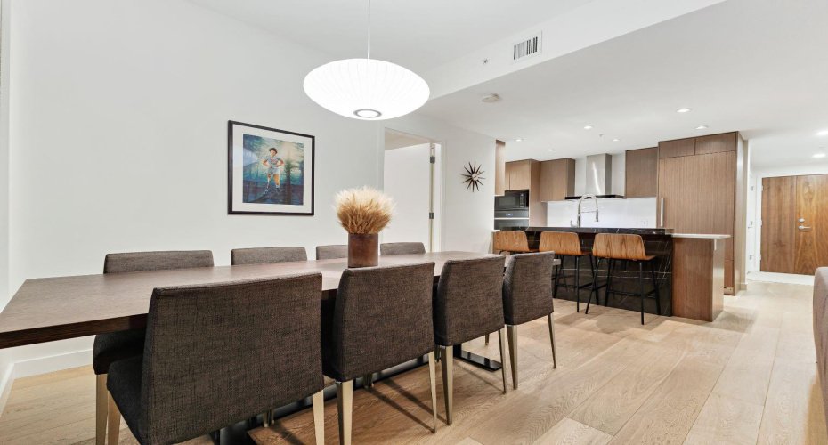 128 Waterfront Court, Calgary, Alberta T2P1K9, 2 Bedrooms Bedrooms, ,3 BathroomsBathrooms,Residential,For Sale,Waterfront,A2264821